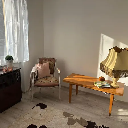 Robin Apartment *